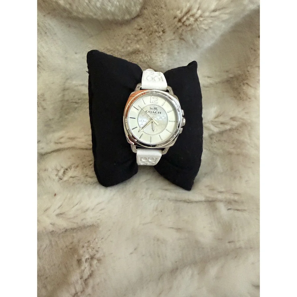 Coach Womens Signature C White Silicone Strap Silver Tone Dial Watch Boxed